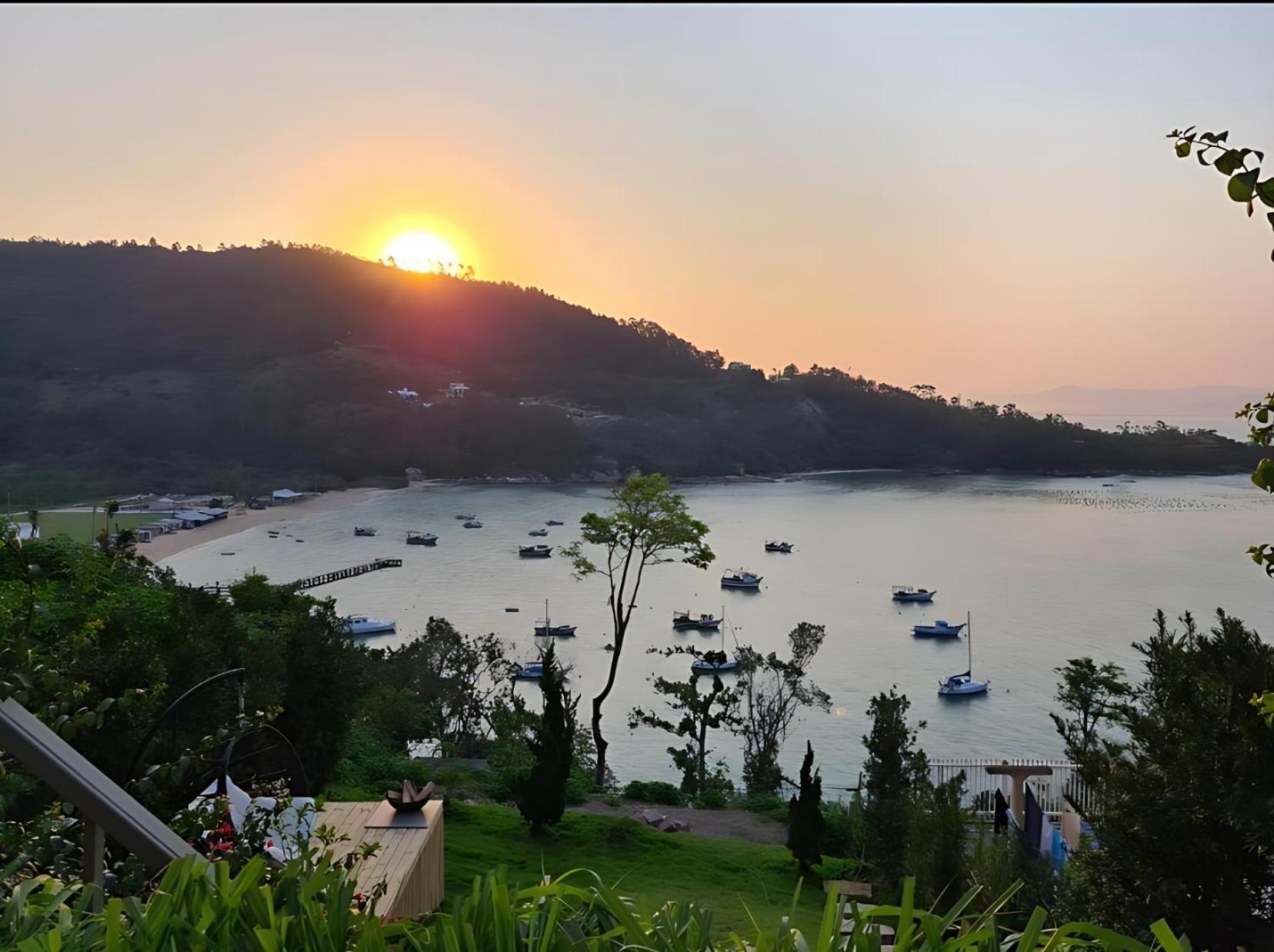 Mar De Bougainville Говернадор-Селсу-Рамус Екстер'єр фото